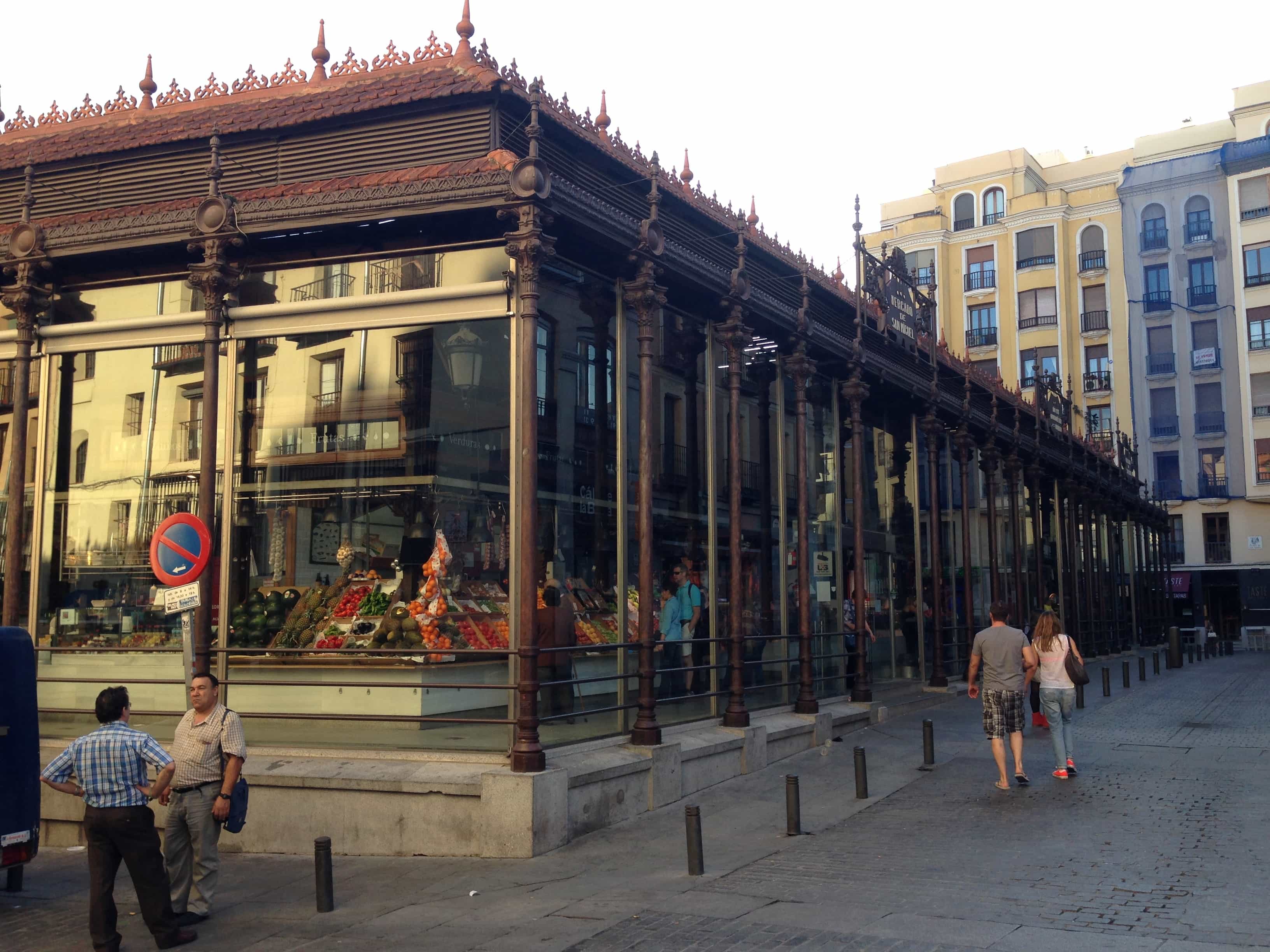 5-of-the-best-food-markets-and-food-halls-in-madrid-foodicles