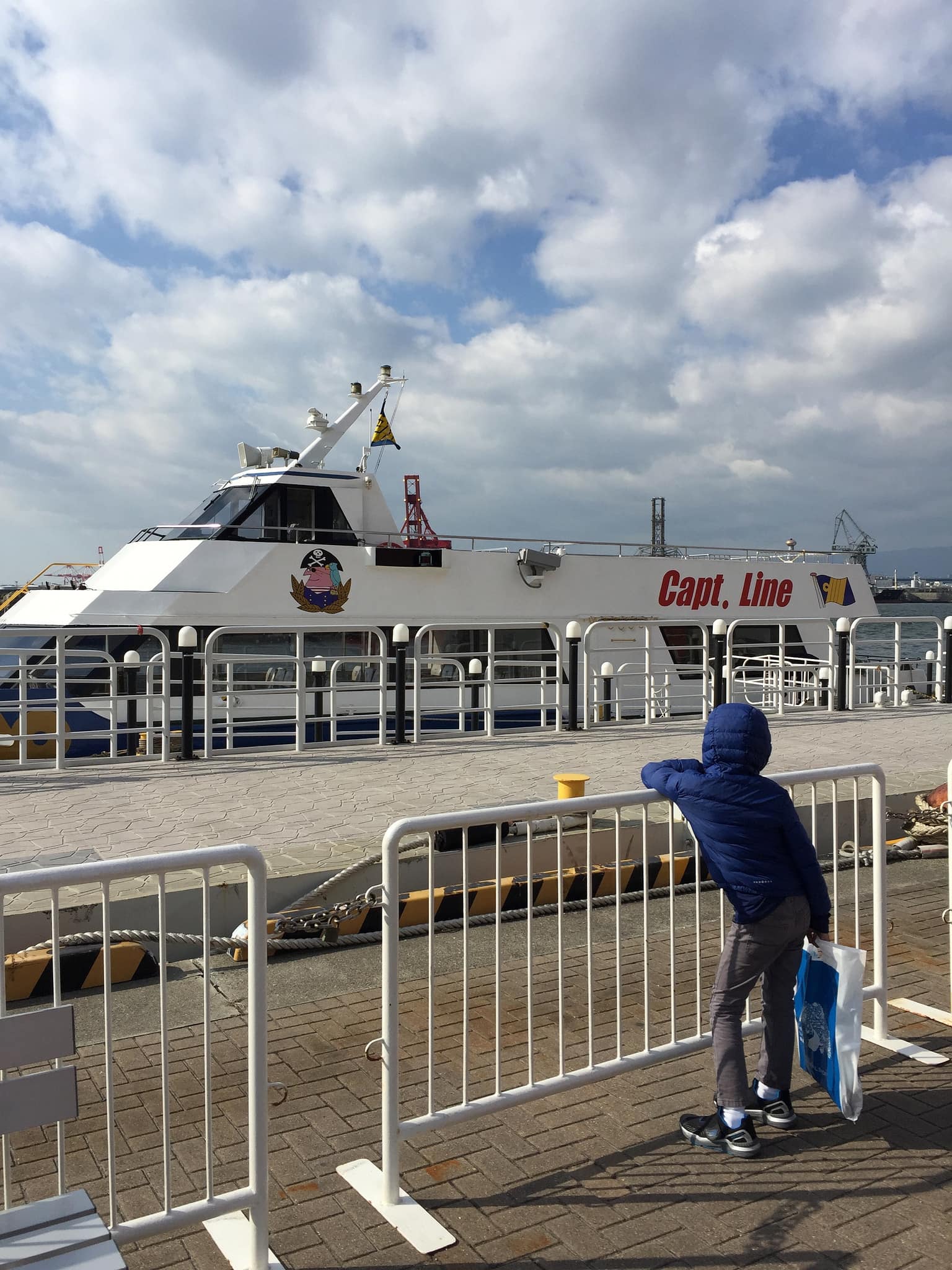 Take The Captain Line Ferry Between Osaka Aquarium Universal Studios Japan Foodicles